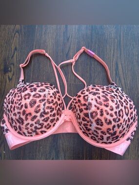 Victoria’s Secret push-up bra 36D NWT